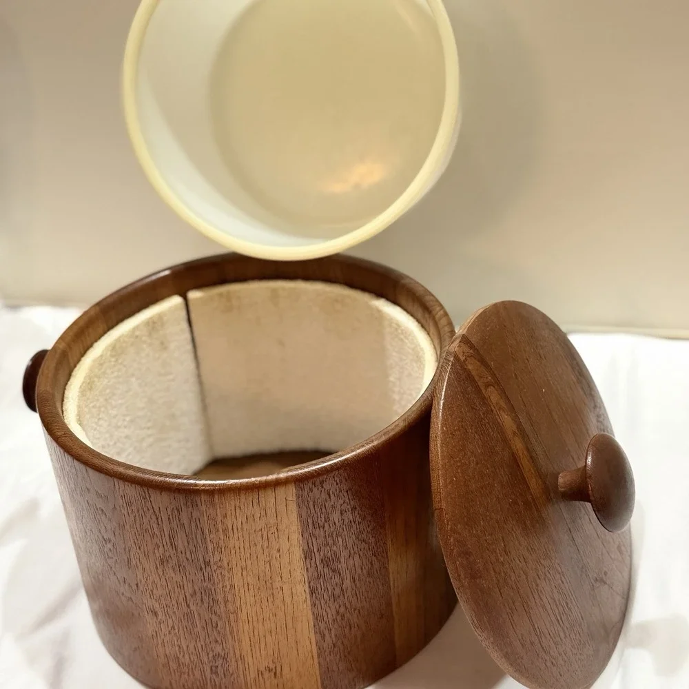 Vintage Teak Wood Ice Bucket, Danish w/plastic Insert Bucket And Foam Lining.